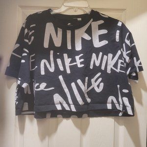 Nike Crop Top